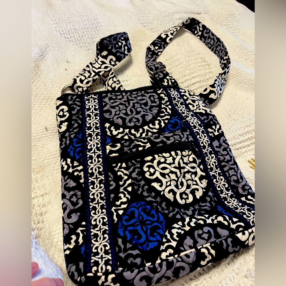 Vera Bradley hand bag